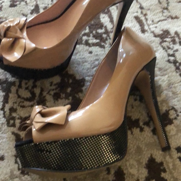 JESSICA SIMPSON Nude Patent Heel w/bow size 8 - Picture 5 of 5